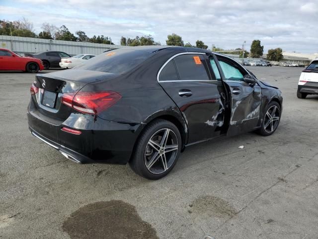 2019 Mercedes-Benz A 220