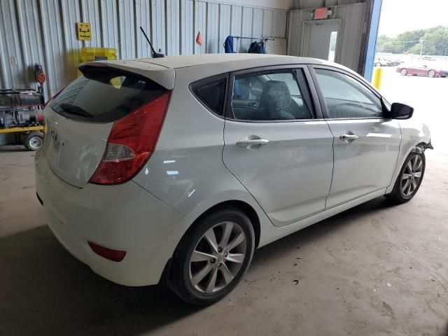 2012 Hyundai Accent GLS