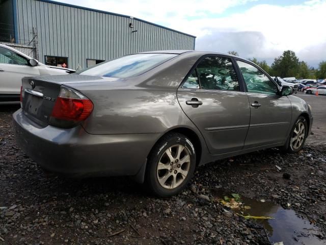 2005 Toyota Camry LE