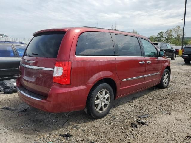 2011 Chrysler Town & Country Touring