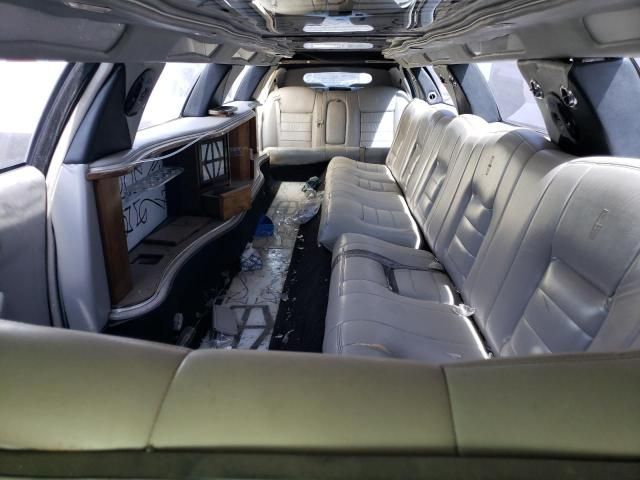 1999 Lincoln Town Car Executive