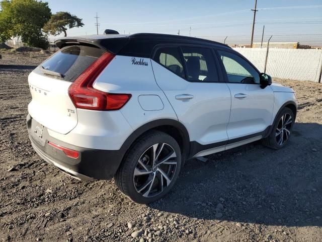 2020 Volvo XC40 T5 R-Design