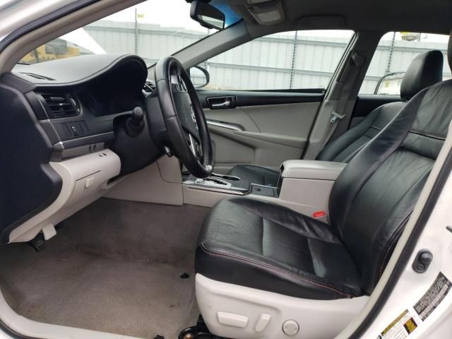 2014 Toyota Camry Hybrid