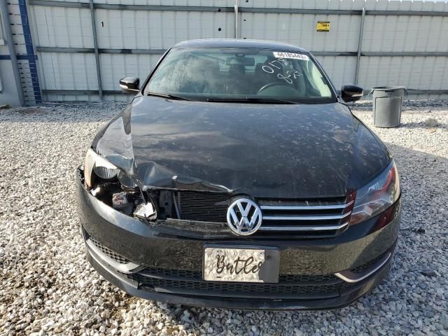 2013 Volkswagen Passat SE