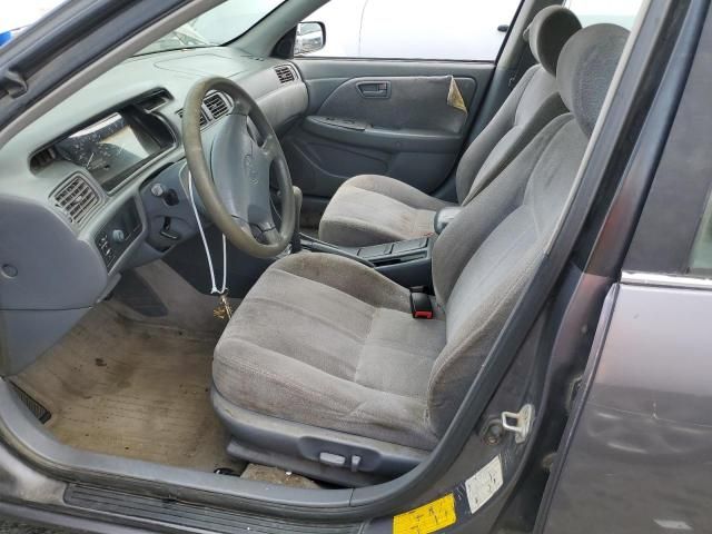 1999 Toyota Camry LE