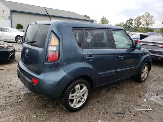 2011 KIA Soul +