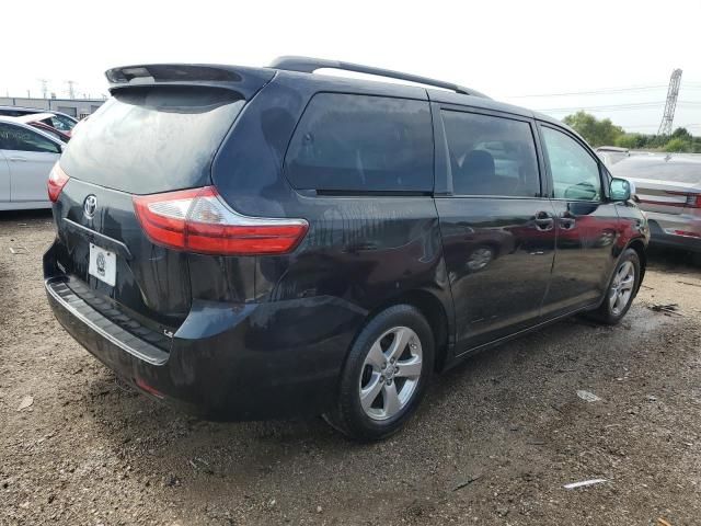 2015 Toyota Sienna LE