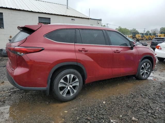 2022 Toyota Highlander XLE