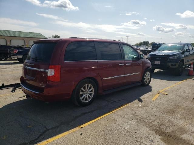 2016 Chrysler Town & Country Limited Platinum