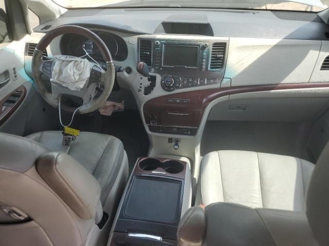 2012 Toyota Sienna XLE