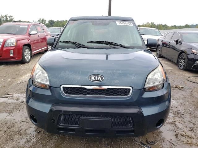 2011 KIA Soul +