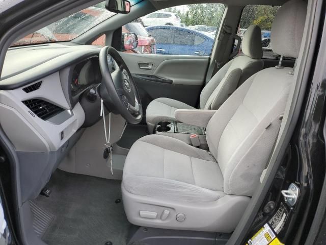 2015 Toyota Sienna LE