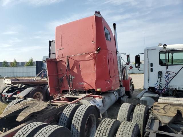 1998 Freightliner Conventional FLD120