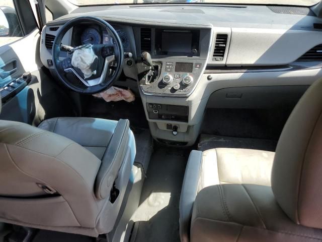 2015 Toyota Sienna XLE