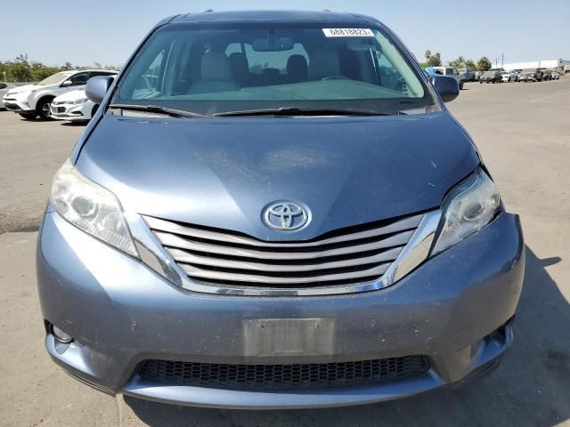 2015 Toyota Sienna XLE