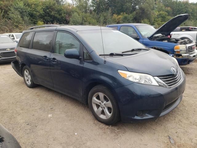 2011 Toyota Sienna LE