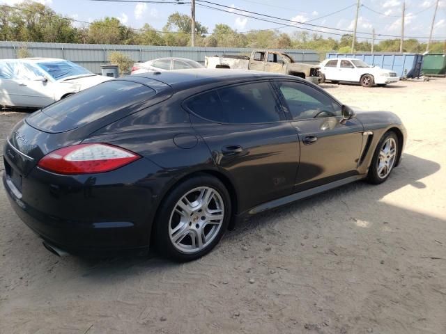 2011 Porsche Panamera 2