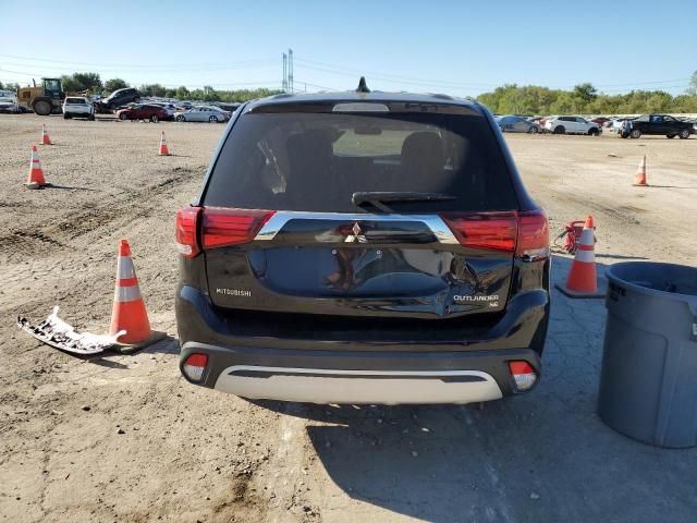 2019 Mitsubishi Outlander SE