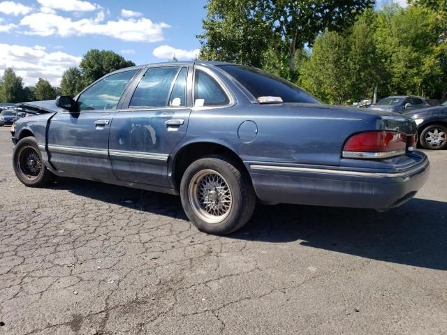 1997 Ford Crown Victoria LX