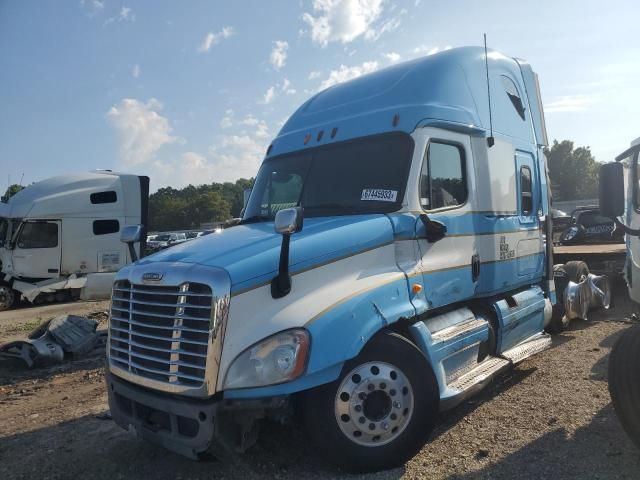 2013 Freightliner Cascadia 125