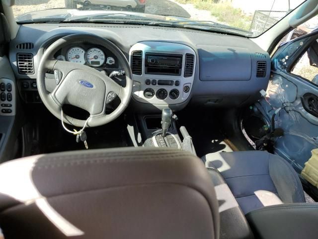 2005 Ford Escape XLT