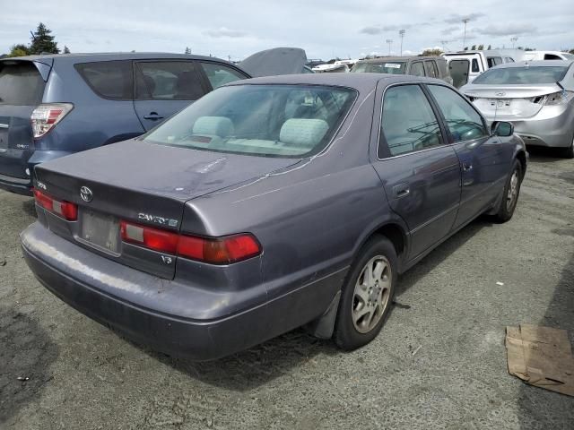 1999 Toyota Camry LE