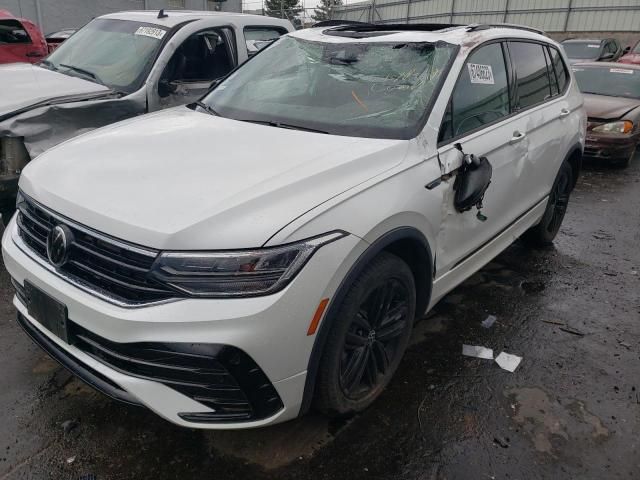 2022 Volkswagen Tiguan SE R-LINE Black