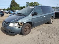 Salvage cars for sale at Finksburg, MD auction: 2005 Dodge Grand Caravan SE