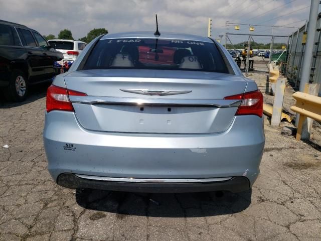 2013 Chrysler 200 LX