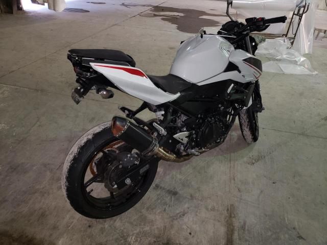 2022 Kawasaki ER400 D