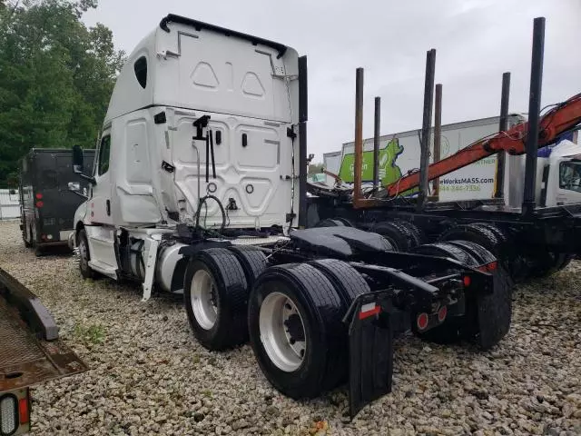 2021 Freightliner Cascadia 126