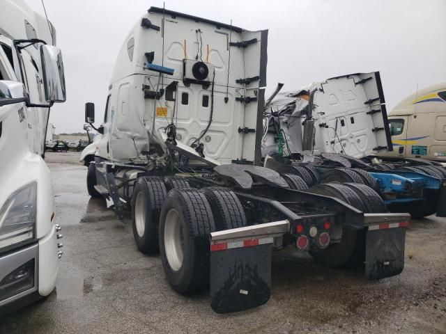 2016 Freightliner Cascadia 125