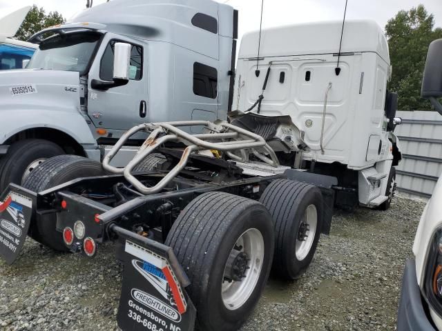 2019 Freightliner Cascadia 125