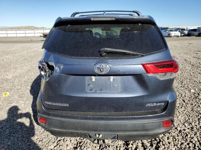 2017 Toyota Highlander SE