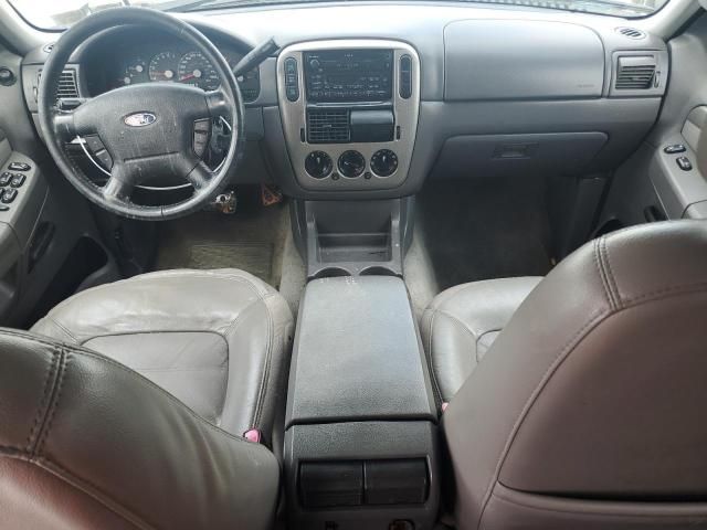 2004 Ford Explorer XLT