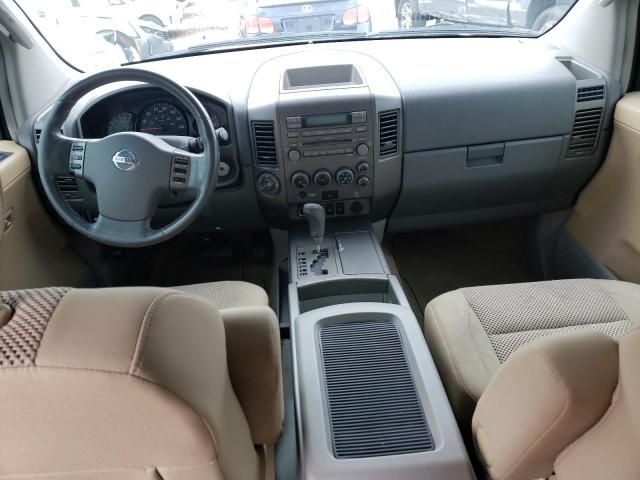 2004 Nissan Armada SE