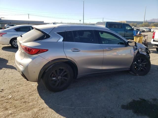 2017 Infiniti QX30 Base