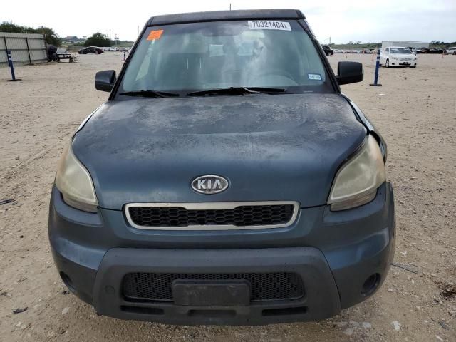 2011 KIA Soul +