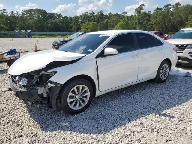 2016 Toyota Camry LE