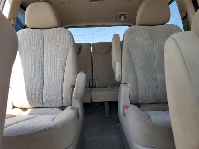 2011 KIA Sedona LX