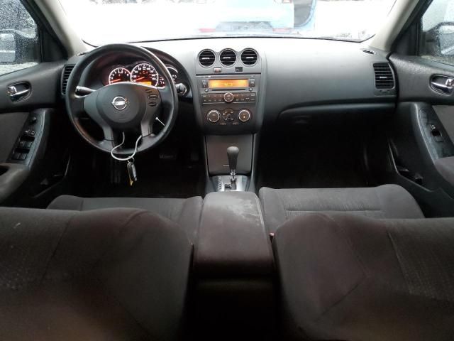 2010 Nissan Altima Base