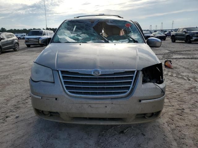 2009 Chrysler Town & Country Limited