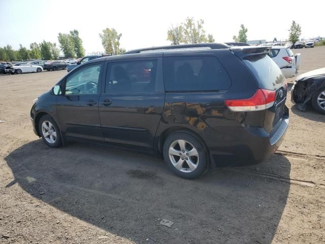 2014 Toyota Sienna LE