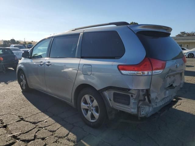 2014 Toyota Sienna LE