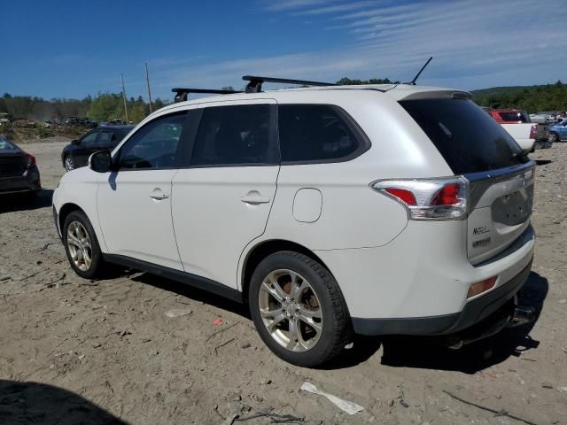 2014 Mitsubishi Outlander SE