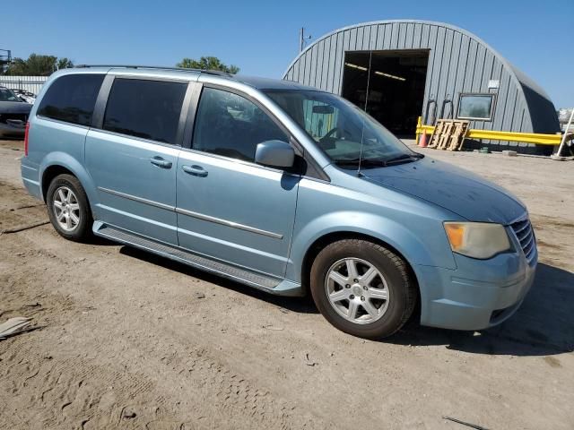 2010 Chrysler Town & Country Touring