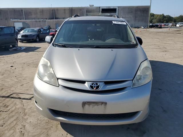 2009 Toyota Sienna CE