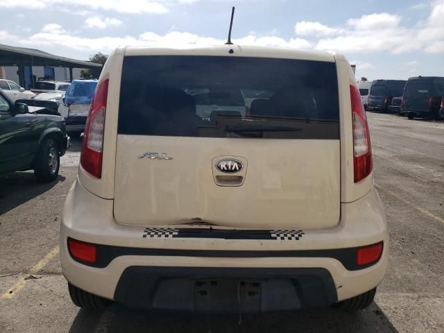 2013 KIA Soul +