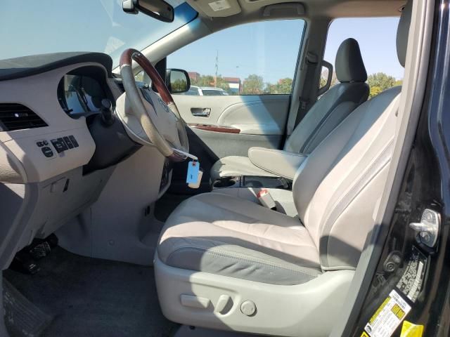 2011 Toyota Sienna XLE