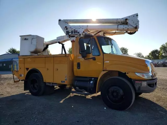 2010 International 4000 4300